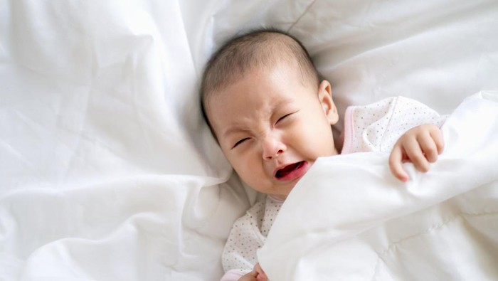 Ilustrasi Bayi Menangis