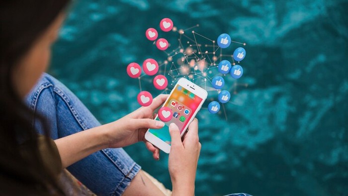 Cara mengenali orang narsistik dari media sosial mereka