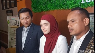 img-title Kondisi Kurang Sehat, Inara Rusli Tak Hadir Pemeriksaan atas Laporan Virgoun