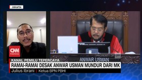 VIDEO: Julius PBHI: Anwar Usman Tidak Memenuhi Syarat Negarawan