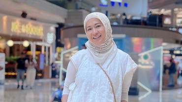 img-title Resmi Cerai, Segini Nafkah Anak dan Harta Gono-gini yang Didapat Okie Agustina