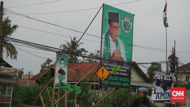 Pernyataan Anies Baswedan tersebut menyikapi kemunculan spanduk berukuran besar yang terpasang di Jalan Wates Km 8, Balecatur, Gamping, Sleman, DIY.