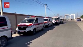 VIDEO: Konvoy Ambulans Evakuasi Warga Kritis Dari Gaza