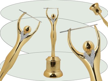 Kemilau Cantik Taburan Berlian di Piala AMI Awards 2023