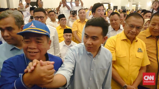 Calon wakil presiden Gibran Rakabuming Raka meminta tim untuk fokus pada kerja-kerja pemenangan demi meraih banyak suara di Sulawesi Selatan.