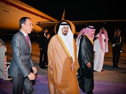 Jokowi Tiba di Riyadh untuk Hadiri KTT OKI Usai Tempuh 11 Jam Penerbangan