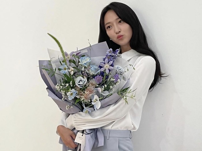 Mengalami masa sulit sebagai pramugari, Pyo Ye Jin menjajal dunia akting lewat peran kecil dalam drama Here Comes Mr. Oh./ foto: instagram.com/yjiinp