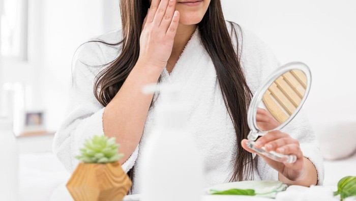 6 Cara Menjaga Kesehatan Kulit di Tengah Cuaca Ekstrem