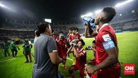 Pemain Timnas Indonesia U-17 Kelelahan dan Bertumbangan, Kenapa?