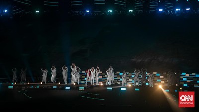 Presiden FIFA Gianni Infantino memuji pembukaan Piala Dunia U-17 2023 yang berlangsung di Stadion Gelora Bung Tomo (GBT) Surabaya, Jumat (10/11).