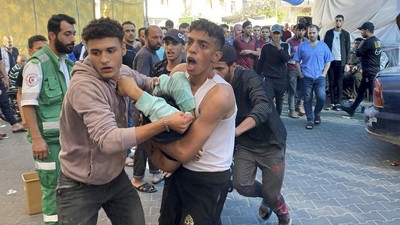 Direktur RS Al Shifa sebut Israel hanya ingin menutupi citranya dengan mengirim sedikit BBM yang hanya mampu untuk bertahan 30 menit.