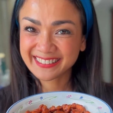 Ikut Cicipi ASI Nirina Zubir Bareng Aming & Ringgo Agus, Desta: Nggak Enak