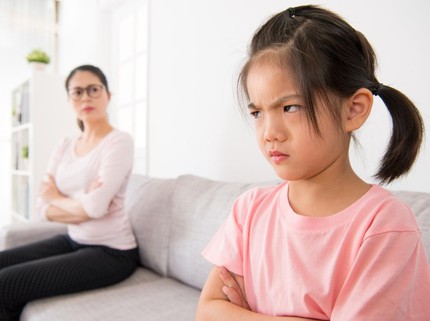 Dilema Bun, Si Sulung Sering Ku Marahi sampai Nangis Merasa Adiknya Lebih Disayang