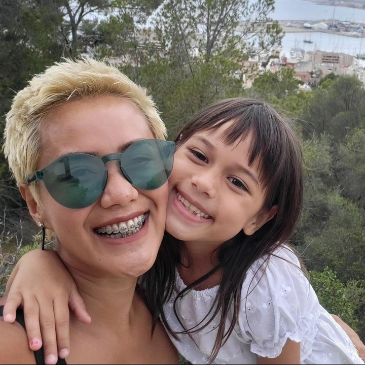 <p>Panggilan Jubaedah nampaknya sudah melekat untuk sang putri ini. Lia dan suaminya Volker Lange juga membuatkan akun Instagram untuk sang putri dengan nama @alexajubaedah.(Foto: Instagram @liawaode)<br /><br /><br /></p>
