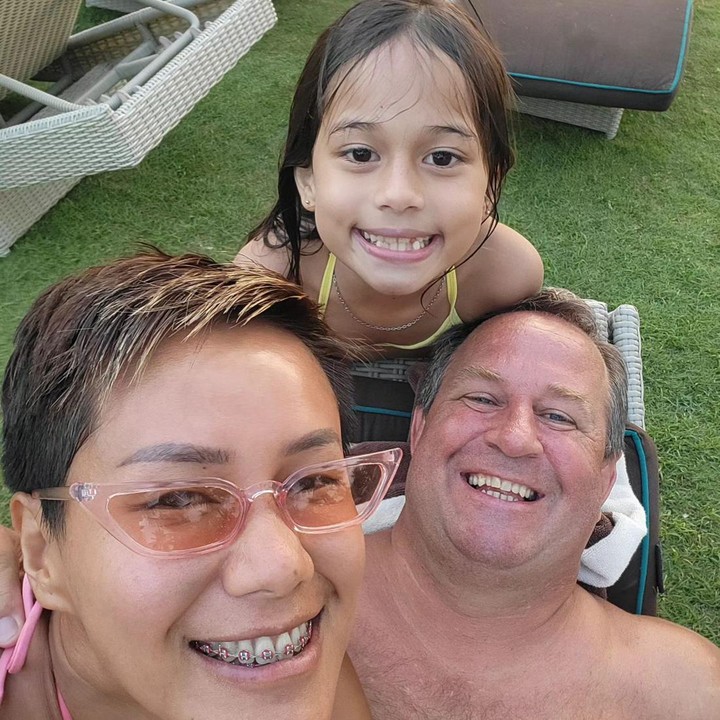 <p>Pemeran dan model Lia Waode menikah dengan bule Belanda bernama Volker Lange. Dalam pernikahan ini, ia melahirkan seorang anak perempuan cantik bernama Alexa.(Foto: Instagram @liawaode)<br /><br /><br /></p>