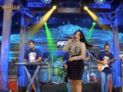 Lirik Karena Pengalaman, Lagu Elvy Sukaesih yang Trending Dinyanyikan Arneta