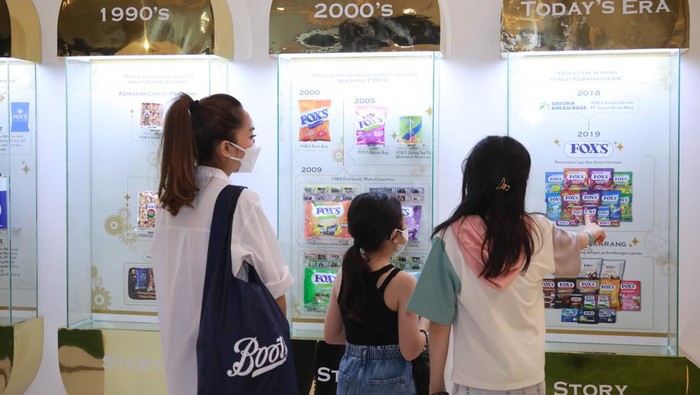 Sambut Perayaan 40 Tahun, FOX'S Berkolaborasi dengan Seniman Lokal Hadirkan Time Capsule di Central Park