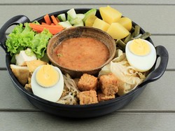 Sering Dikira Makanan Diet, Ini Jebakan Kalori Gado-gado Menurut Dokter Gizi