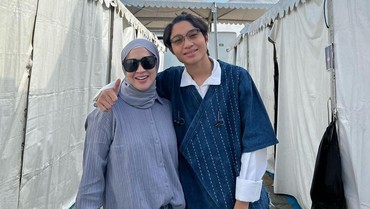 Reaksi Adelia Tahu Pasha Ungu & Okie Agustina Masih Panggil Ayah-Bunda