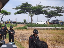 Granat di Tepi Sungai Juwana Pati Diduga dari Zaman Belanda-Masih Aktif