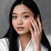 3 Cara Ampuh Mengatasi Lingkaran Hitam pada Mata Secara Alami