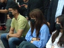 Tatapan Tajam Fadly Faisal ke Pelaku Penyebar Video Syur Mirip Rebecca Klopper