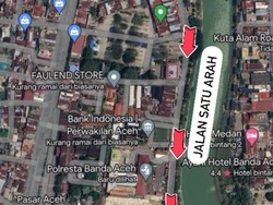 Lusa Jalan Cut Mutia Depan Polresta Banda Aceh 1 Arah