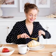 Nggak Cuma Daster, Intip Inspirasi Baju Rumah Nyaman dan Cantik, Bikin Mood Naik