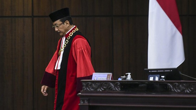 Mahkamah Konstitusi hari ini menggelar rapat permusyawaratan pengadil untuk membahas putusan PTUN nan menyatakan kepemimpinan Hakim MK Suhartoyo tidak sah.