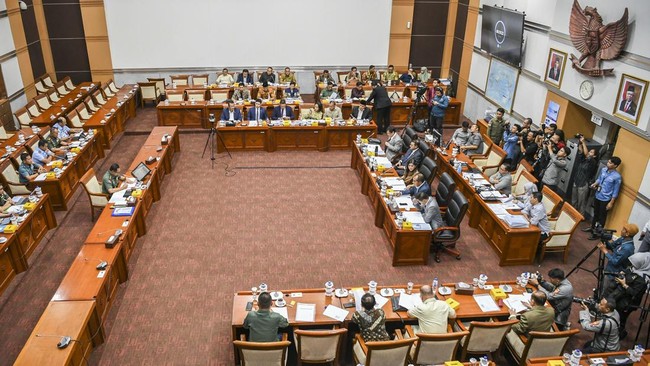 Seluruh fraksi di Komisi I DPR dan pemerintah sepakat revisi kedua UU ITE dibawa pada pembahasan tingkat dua di rapat paripurna.