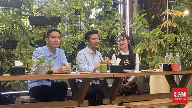 Juru bicara Gibran Rakabuming, Emil Dardak menyebut Gibran sudah memahami berbagai isu yang menjadi tema dalam debat cawapres pada Jumat 22 Desember.