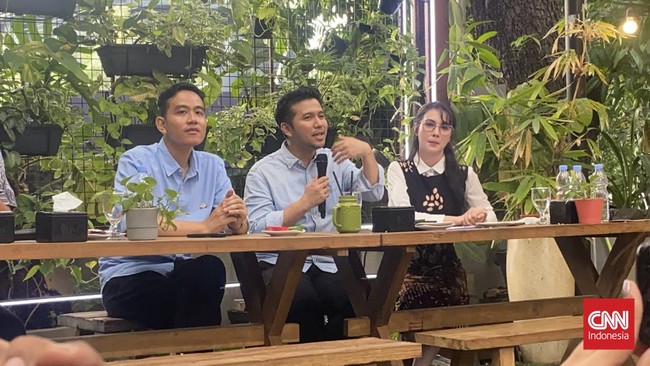 Emil mengungkap partai politik Koalisi Indonesia Maju (KIM) telah menggelar konsolidasi membahas susunan TKD Prabowo-Gibran untuk pemenangan di wilayah Jatim.