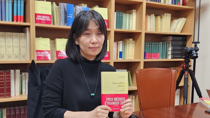 Novelis Korea Selatan Han Kang Sukses Dapat Penghargaan Prancis yang Bergengsi