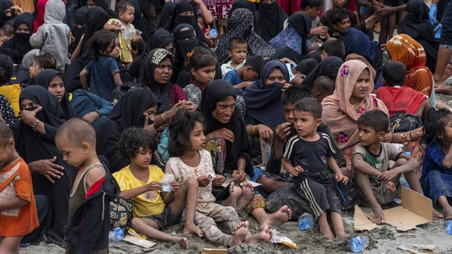 imigran-rohingya-terdampar-di-pidie-3_169 imigran-rohingya-terdampar-di-pidie-3_169