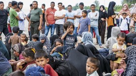 Mahfud MD: Penampungan Rohingya Diupayakan Bukan di Pulau Galang