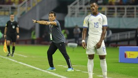 Bima Sakti Minta Maaf Timnas Indonesia U-17 Gagal Lolos ke 16 Besar