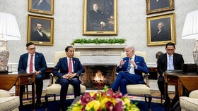 Viral Netizen Kritik Video Biden Bercanda saat Jokowi Bahas Gaza