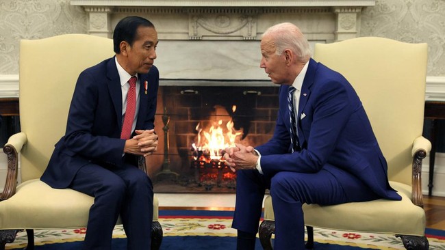 Presiden Jokowi membawa pulang oleh-oleh kesepakatan bisnis US$25,85 miliar atau Rp400 triliun usai bertemu Presiden AS Joe Biden.