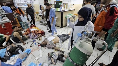 Relawan WNI yang berada di Gaza Fikri Rofiul Haq mengatakan Rumah Sakit Indonesia lumpuh usai dibom pasukan Israel sebelum gencatan senjata.