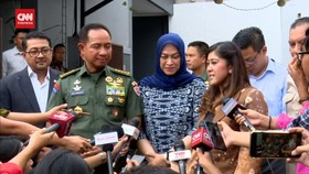 VIDEO: Datangi Rumah Calon Panglima, Meutya Hafid:Sederhana dan Cantik