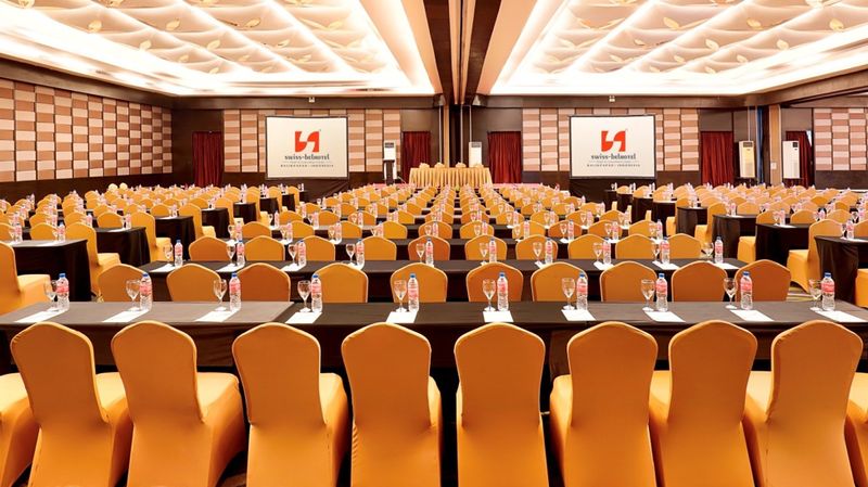 Swiss-Belhotel Balikpapan merupakan salah satu hotel upscale berstandar internasional yang terletak di lokasi yang strategis di Kota Balikpapan
