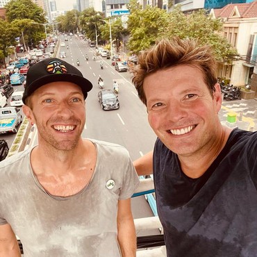 Alasan Chris Martin Ingin Balik Lagi ke Indonesia Usai Konser Coldplay Sukses Digelar