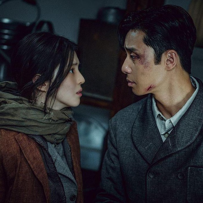 Han So Hee dan Park Seo Joon di Gyeongseong Creature