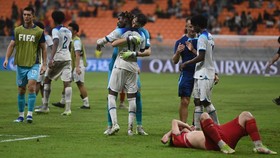 Respons Pelatih Inggris U-17 Main dalam Kondisi Hujan di JIS