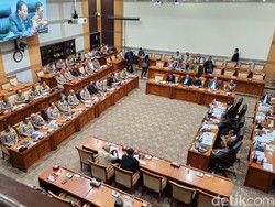 Kabarhakam Polri Rapat Bersama Komisi III DPR, Bahas Pengamanan Pemilu 2024