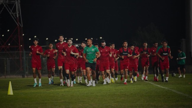 Timnas Indonesia jadi tim dengan start paling berat di grup F Kualifikasi Piala Dunia zona Asia lantaran menjalani dua laga tandang di awal.