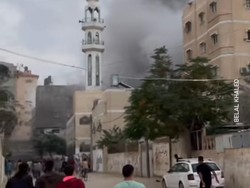 Kejam! Israel Bom Kompleks Masjid di Gaza saat Jemaah Salat