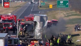 VIDEO: Bus Sekolah Tabrak Truk Dan Sedan Di Ohio AS, 6 Orang Tewas