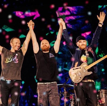 Keseruan Selebriti Indonesia di Konser Coldplay Jakarta, Najwa Shihab hingga Maia Estianty
