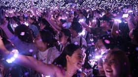 Promotor: Konser Coldplay Jakarta Dihadiri 80 Ribu Penonton